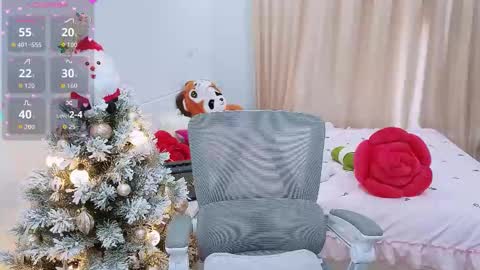 Snapshot of mina_686 chatting on 12.15.25 mina_686 online show from 12.15.25