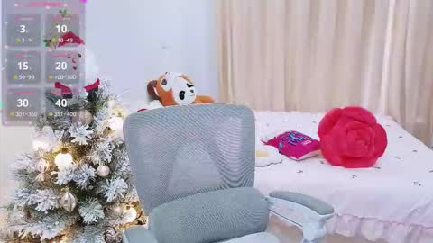 Snapshot of mina_686 chatting on 12.17.25 mina_686 online show from 12.17.25