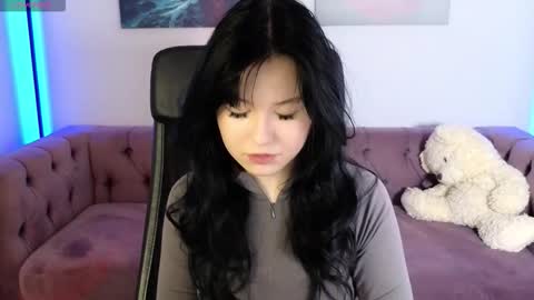 Snapshot of mina_yoon chatting on 10.08.25 Mina online show from 10.08.25