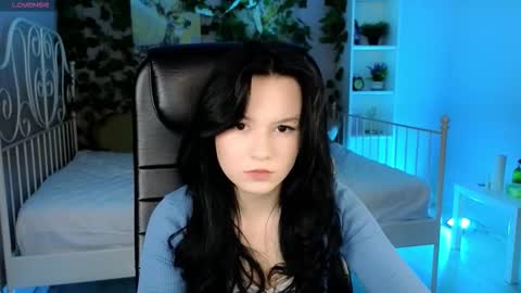 Snapshot of mina_yoon chatting on 10.09.25 Mina online show from 10.09.25