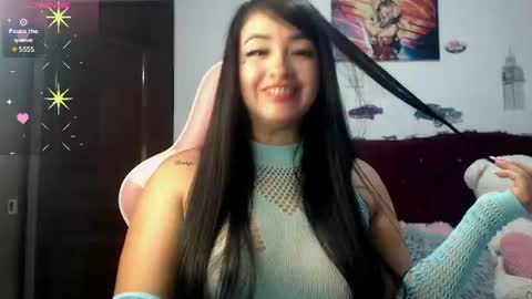 Snapshot of mindy_james chatting on 07.18.26 Mindy online show from 07.18.26