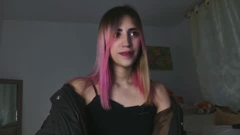 Snapshot of minefoxy2 chatting on 03.07.25 Amber online show from 03.07.25