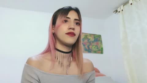 Snapshot of minefoxy2 chatting on 03.10.25 Amber online show from 03.10.25