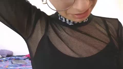 minene_mikami online show from 04.25.26