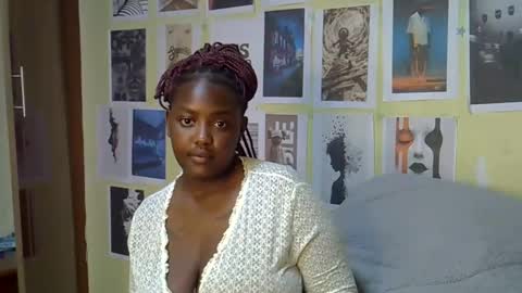 Snapshot of mini_karee chatting on 03.19.26 mini_karee online show from 03.19.26