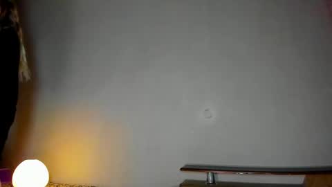 Amelia online show from 04.14.26