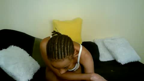 minieme001 online show from 03.02.26