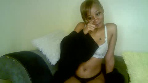 minieme001 online show from 03.22.26