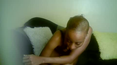 minieme001 online show from 03.25.26