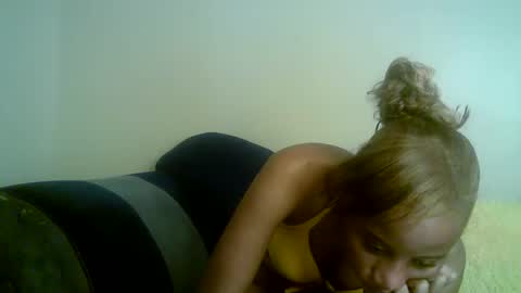 minieme001 online show from 03.30.26