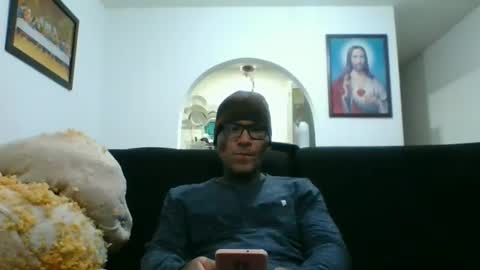 Snapshot of miniimgra chatting on 02.09.25 miniimgra online show from 02.09.25