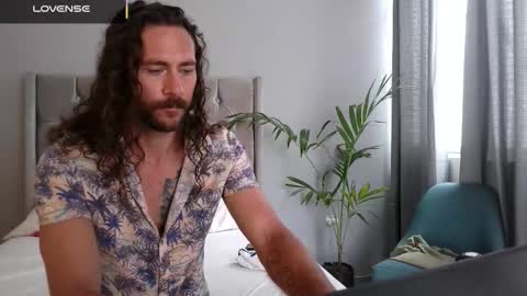 Snapshot of minikunis chatting on 11.16.25 Mini Mila Kunis ft Ashton Katchero. Follow me to stay in touch online show from 11.16.25