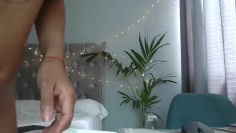 Snapshot of minikunis chatting on 11.29.25 Mini Mila Kunis ft Ashton Katchero. Follow me to stay in touch online show from 11.29.25