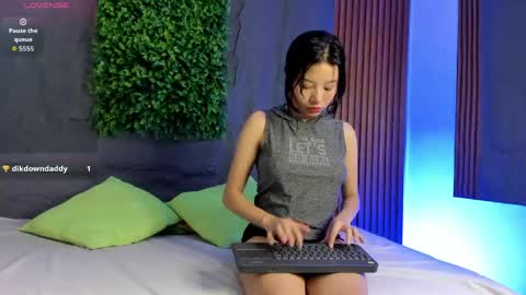 minji_chido online show from 05.04.26