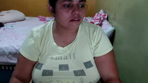 Snapshot of minnie_bbw69 chatting on 06.10.26 Andrea online show from 06.10.26