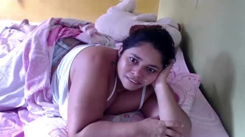 Snapshot of minnie_bbw69 chatting on 06.16.26 Andrea online show from 06.16.26