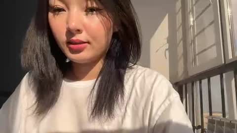 Snapshot of minnie_joy_ chatting on 06.29.26 Joy online show from 06.29.26