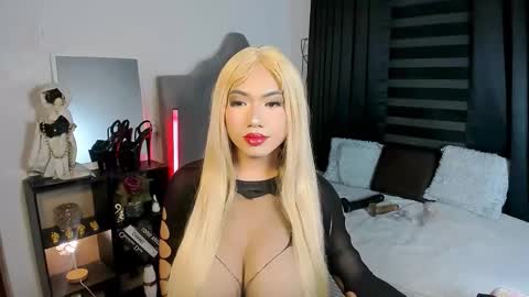 Snapshot of minty_hill chatting on 02.20.26 MARIANE online show from 02.20.26