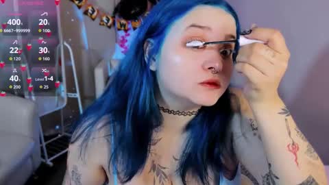 Snapshot of mira_fyre chatting on 10.19.25 MIra online show from 10.19.25