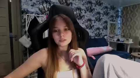 Snapshot of mira_princess chatting on 07.28.26 MIRAcle online show from 07.28.26