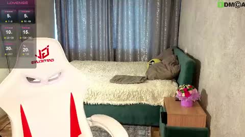 Snapshot of mira_star_007 chatting on 06.16.26 Tanita online show from 06.16.26