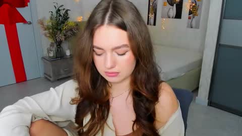 Emma online show from 02.11.25