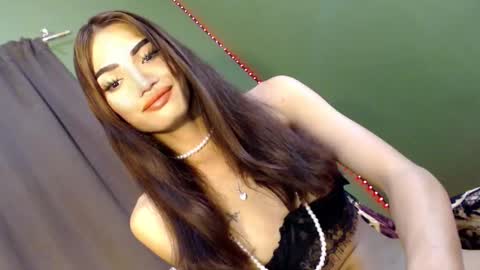 Snapshot of miraclegirl23 chatting on 01.26.25 Zoey online show from 01.26.25