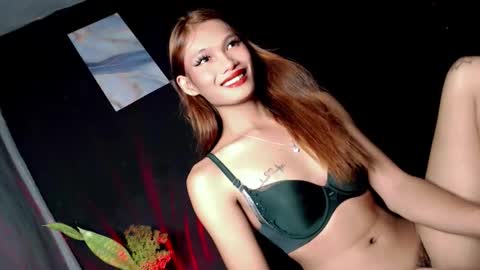 Snapshot of miraclegirl23 chatting on 01.12.26 Zoey online show from 01.12.26