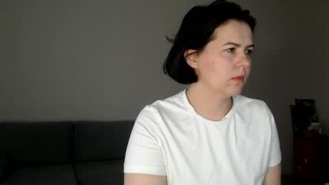 Snapshot of miradiaz chatting on 05.12.26 Meera online show from 05.12.26