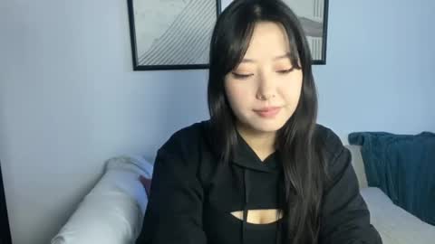 Snapshot of mirafloat chatting on 11.11.25 mirafloat online show from 11.11.25