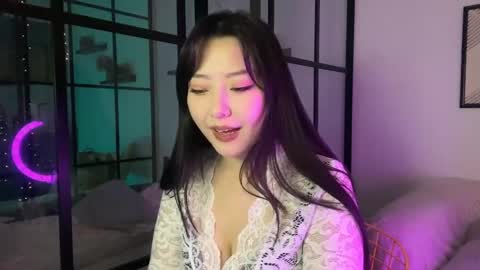 Snapshot of mirafloat chatting on 11.22.25 mirafloat online show from 11.22.25