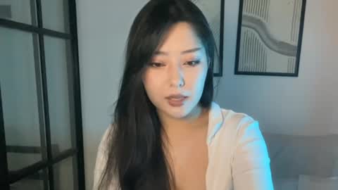 Snapshot of mirafloat chatting on 12.02.25 mirafloat online show from 12.02.25