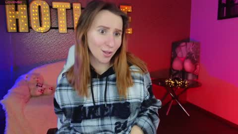 Snapshot of miralush chatting on 12.09.24 Mira online show from 12.09.24