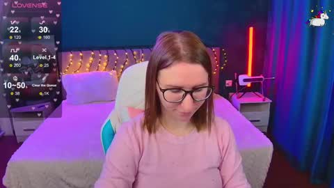 Snapshot of miralush chatting on 12.01.25 Mira online show from 12.01.25