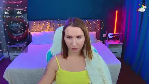 Snapshot of miralush chatting on 12.05.25 Mira online show from 12.05.25