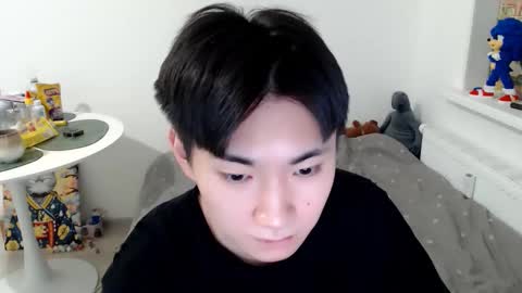 Snapshot of miram_yoo chatting on 11.16.25 online show from 11.16.25