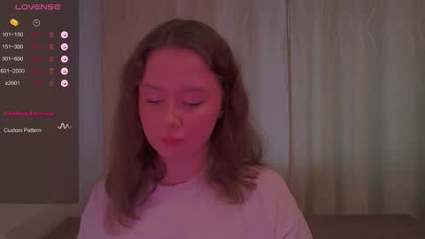 Snapshot of miranadevl chatting on 11.09.25 Kira online show from 11.09.25