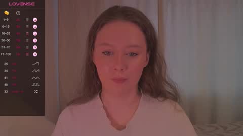 Snapshot of miranadevl chatting on 12.17.25 Kira online show from 12.17.25