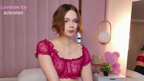 Snapshot of miranda_kery chatting on 05.30.26 Mira online show from 05.30.26