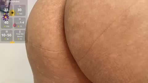 Snapshot of miranda_villa chatting on 09.10.25 Miranda online show from 09.10.25