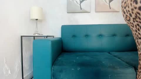 Snapshot of miranda_villa chatting on 11.21.25 Miranda online show from 11.21.25