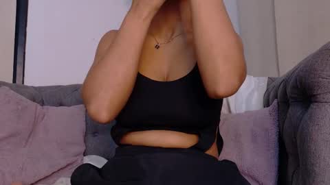 Snapshot of miranda_villa chatting on 12.19.25 Miranda online show from 12.19.25