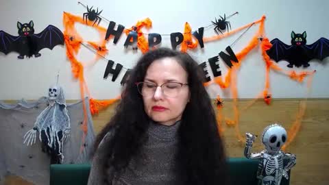 Snapshot of miroslava_happi chatting on 10.26.25 Miroslava Happi online show from 10.26.25