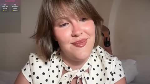 Snapshot of mirrorofsoul chatting on 02.13.26 Shelley online show from 02.13.26