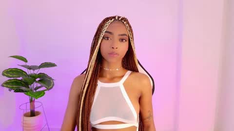 Snapshot of mis_nicole chatting on 11.27.25 Andrea Thanks guys for the support online show from 11.27.25