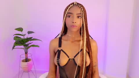 Snapshot of mis_nicole chatting on 11.29.25 Andrea Thanks guys for the support online show from 11.29.25