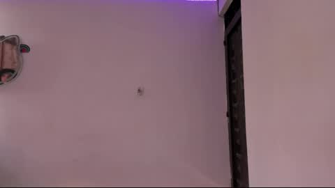 Misa Independent model online show from 01.08.25