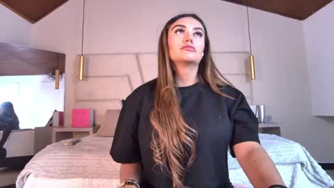 miss__ary_ online show from 04.17.26