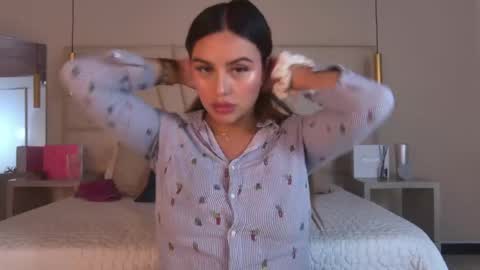 miss__ary_ online show from 06.05.26