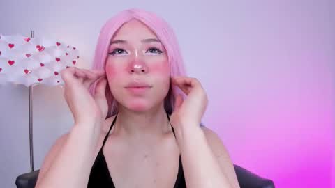 Snapshot of miss__daphne chatting on 09.22.25 Daphne online show from 09.22.25